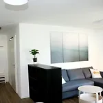 Apartmán Work & *