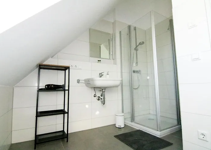 Apartman Work & *